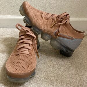 NIKE Peach Vapormax Sneakers